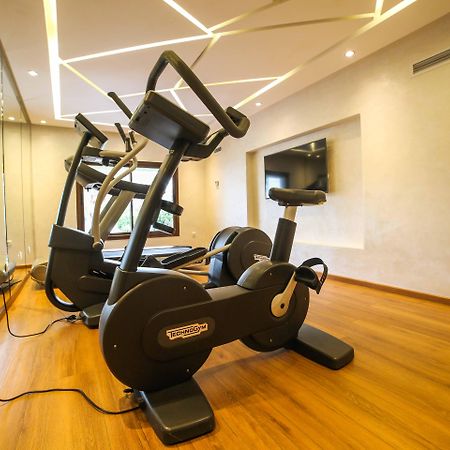 Suite Hotel Casa Diamond 카사블랑카 외부 사진 The gym at the hotel